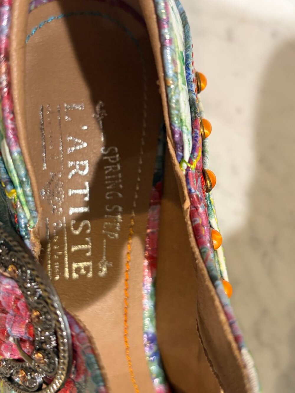 L'Artiste "Showy" Mary Jane Heels - Picture 3 of 3